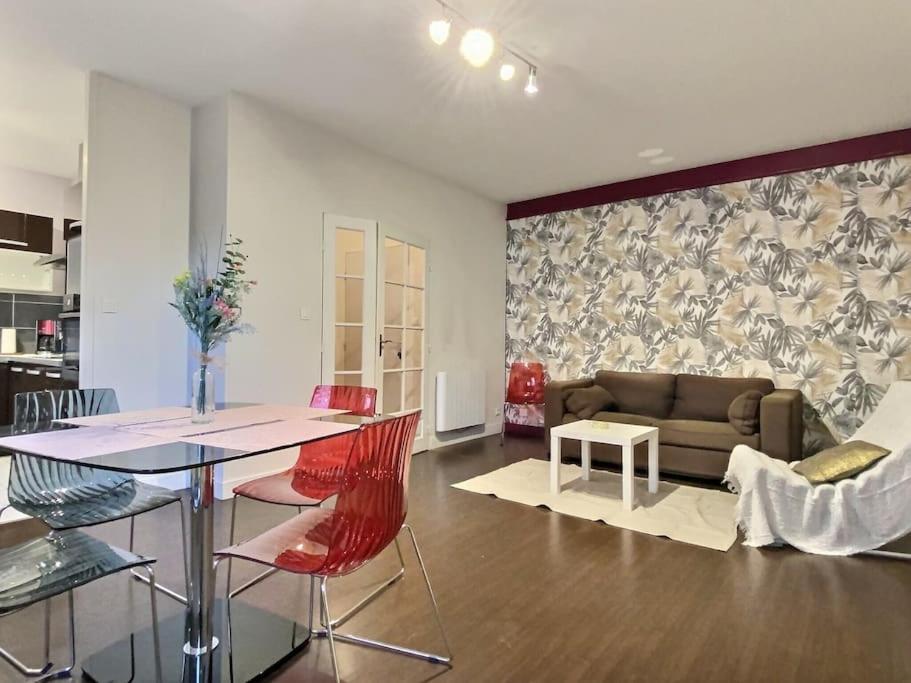 Appartement En Residence, Blois Bagian luar foto