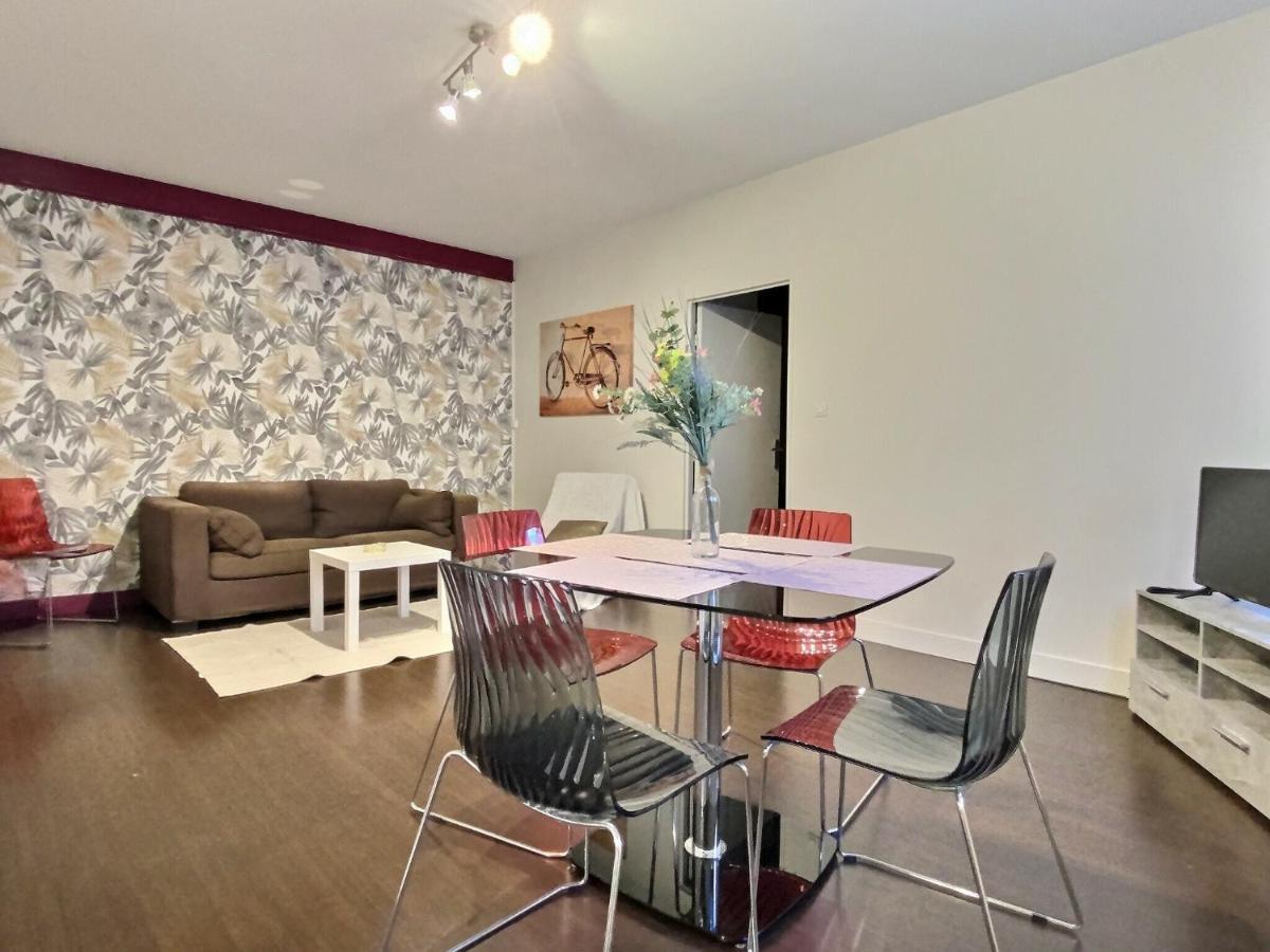 Appartement En Residence, Blois Bagian luar foto