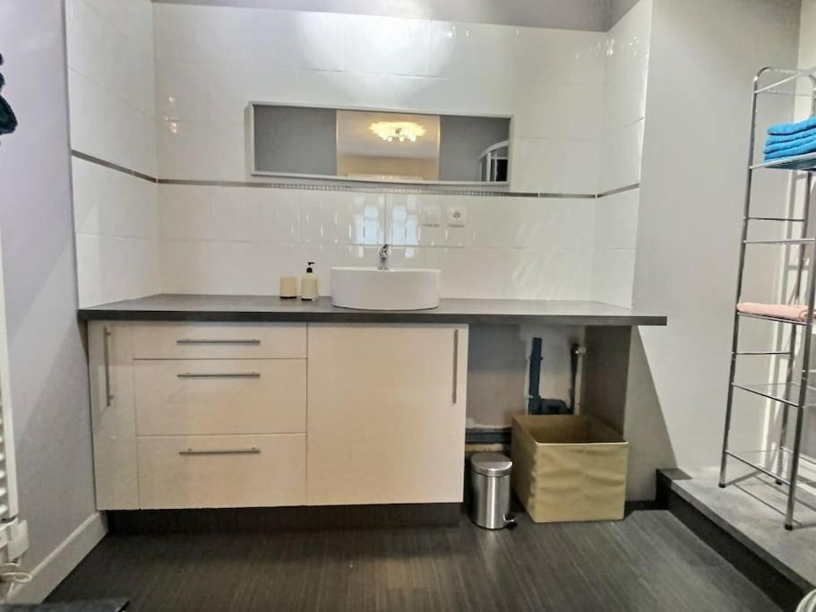 Appartement En Residence, Blois Bagian luar foto